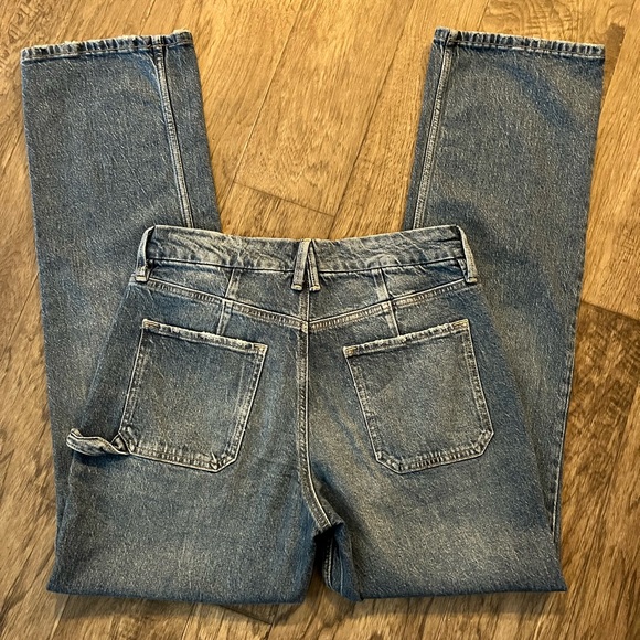 Good American Mid Rise Straight Leg Jean - Picture 8 of 8